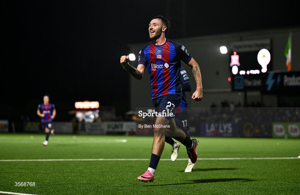 14 September 2026; Ryan Edmondson of St Patrick's Athletic celebrates after scoring his side's fourth goal during the SSE Airtricity Men’s Premier Division match between Dundalk and St Patrick's Athletic at Oriel Park in Dundalk, Louth. Photo by Ben McShane/Sportsfile