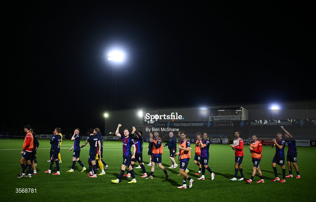 14 September 2026; St Patrick's Athletic players celebrate after the SSE Airtricity Men’s Premier Division match between Dundalk and St Patrick's Athletic at Oriel Park in Dundalk, Louth. Photo by Ben McShane/Sportsfile