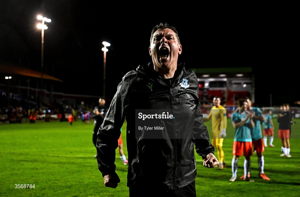 14 September 2026; Drogheda United manager Kevin Doherty celebrates after the SSE Airtricity Men’s Premier Division match between Shelbourne and Drogheda United at Tolka Park in Dublin. Photo by Tyler Miller/Sportsfile