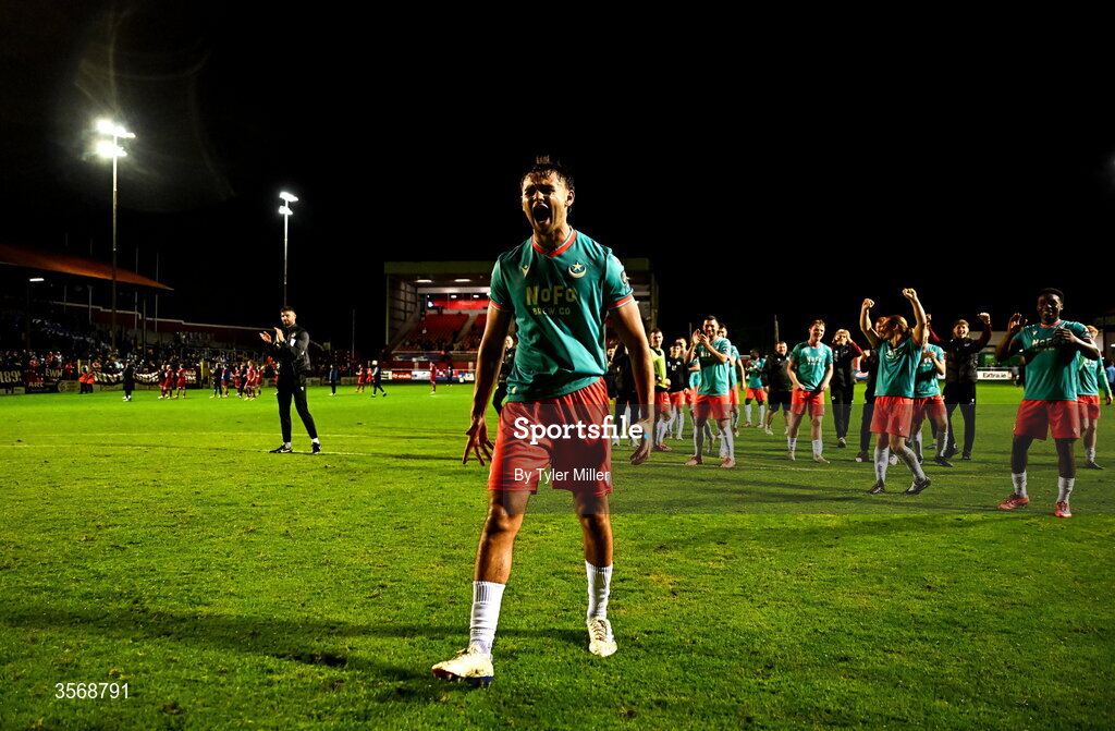 14 September 2026; Leo Burney of Drogheda United celebrates after the SSE Airtricity Men’s Premier Division match between Shelbourne and Drogheda United at Tolka Park in Dublin. Photo by Tyler Miller/Sportsfile