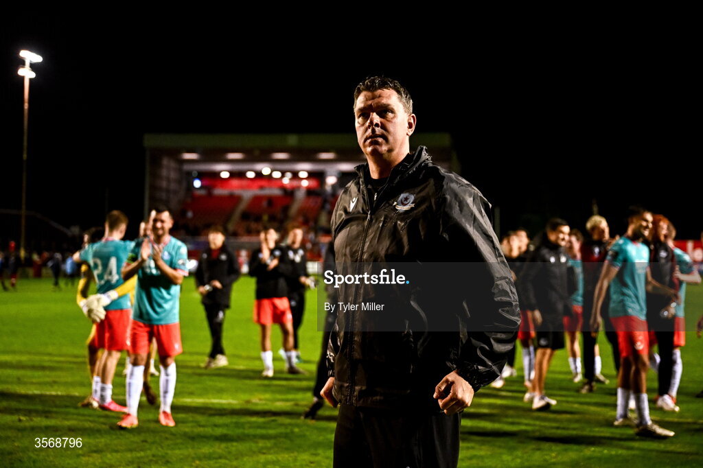 14 September 2026; Drogheda United manager Kevin Doherty celebrates after the SSE Airtricity Men’s Premier Division match between Shelbourne and Drogheda United at Tolka Park in Dublin. Photo by Tyler Miller/Sportsfile