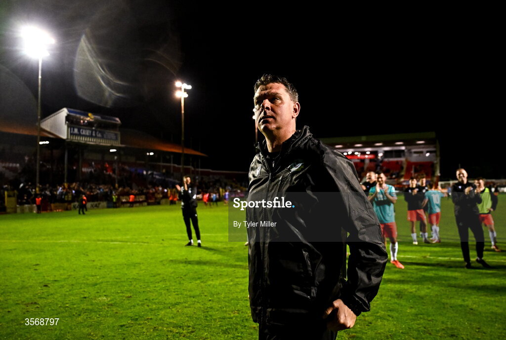 14 September 2026; Drogheda United manager Kevin Doherty celebrates after the SSE Airtricity Men’s Premier Division match between Shelbourne and Drogheda United at Tolka Park in Dublin. Photo by Tyler Miller/Sportsfile