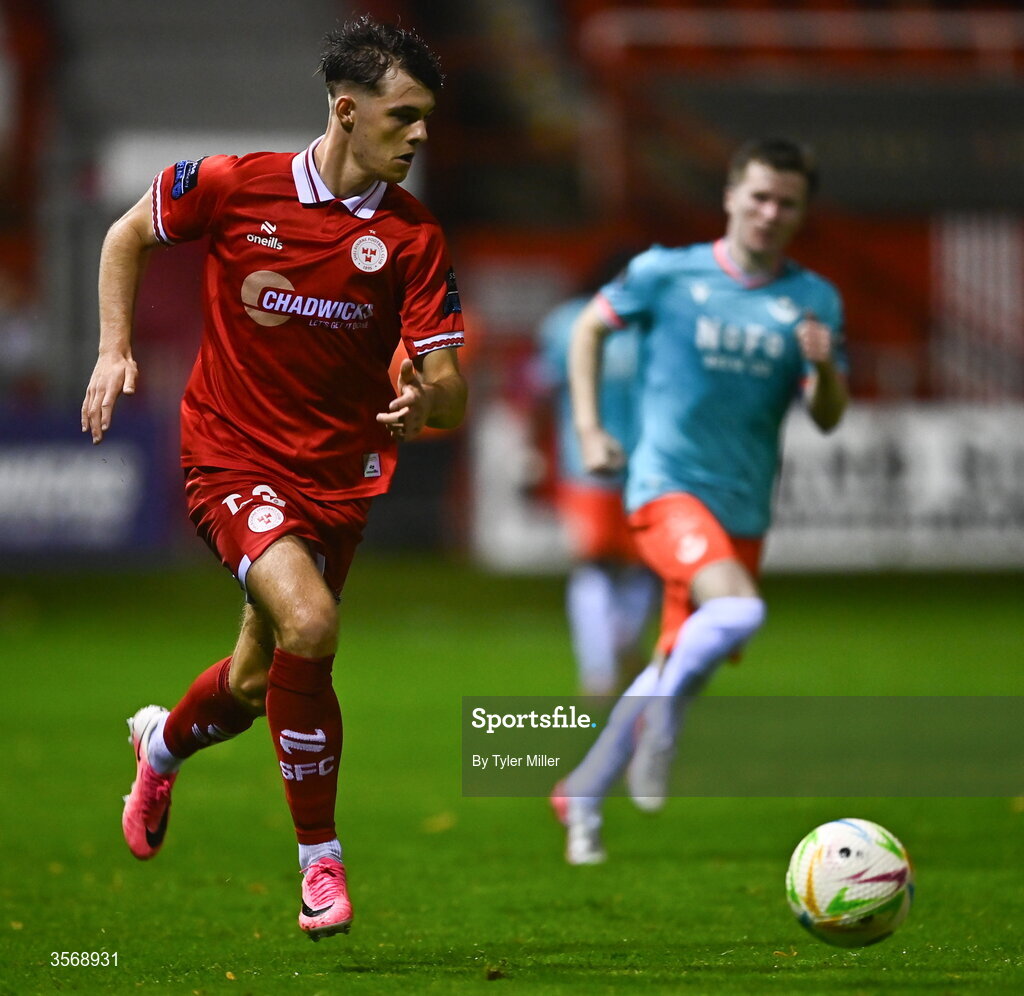 14 September 2026; Sean Moore of Shelbourne during the SSE Airtricity Men’s Premier Division match between Shelbourne and Drogheda United at Tolka Park in Dublin. Photo by Tyler Miller/Sportsfile
