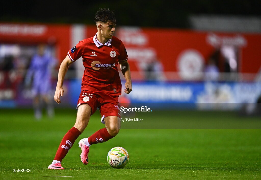14 September 2026; Sean Moore of Shelbourne during the SSE Airtricity Men’s Premier Division match between Shelbourne and Drogheda United at Tolka Park in Dublin. Photo by Tyler Miller/Sportsfile