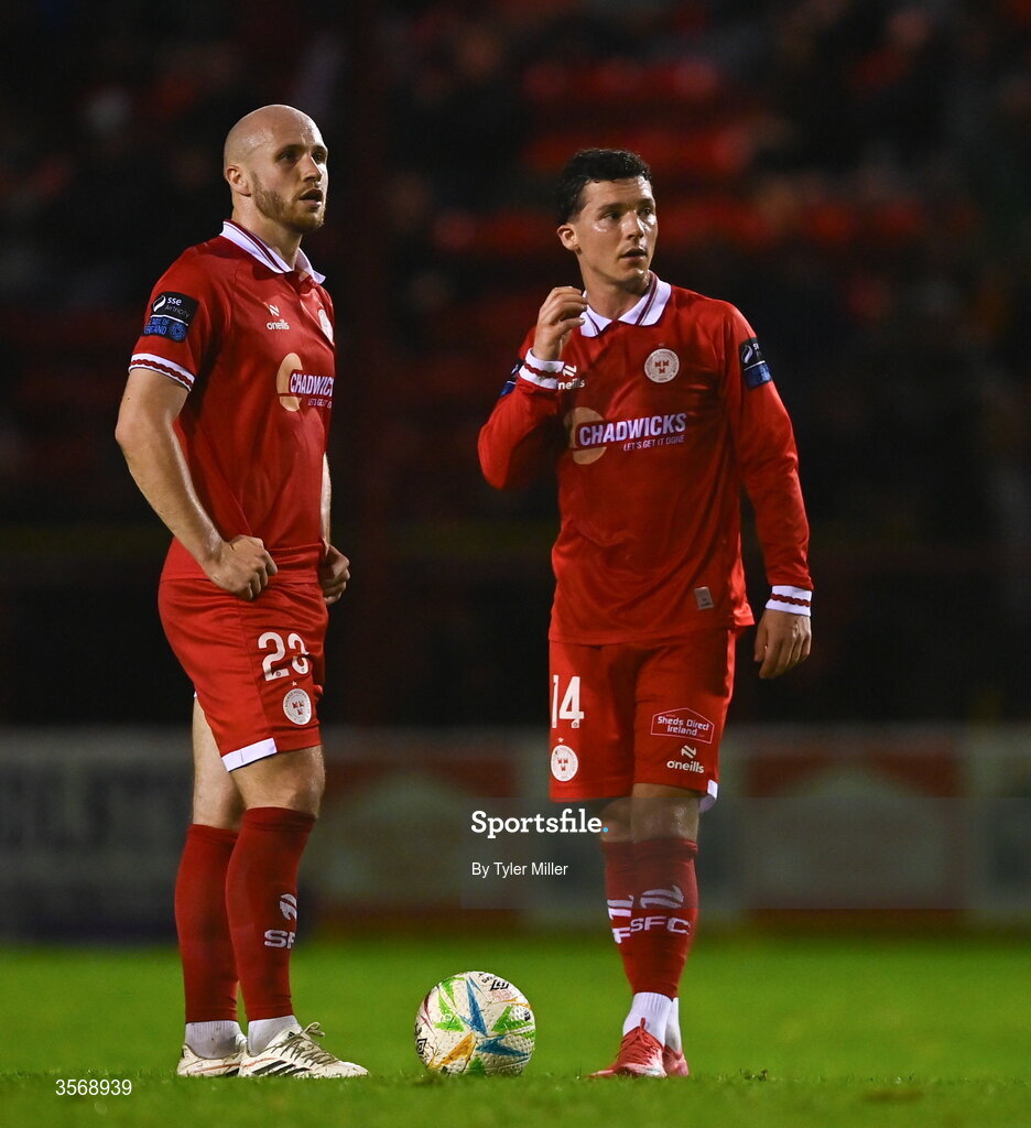 14 September 2026; Kerr McInroy, left, and Ali Coote of Shelbourne during the SSE Airtricity Men’s Premier Division match between Shelbourne and Drogheda United at Tolka Park in Dublin. Photo by Tyler Miller/Sportsfile