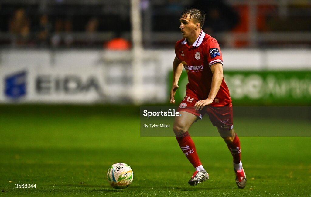 14 September 2026; James Norris of Shelbourne during the SSE Airtricity Men’s Premier Division match between Shelbourne and Drogheda United at Tolka Park in Dublin. Photo by Tyler Miller/Sportsfile