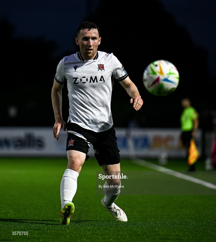 14 September 2026; Bobby Burns of Dundalk during the SSE Airtricity Men’s Premier Division match between Dundalk and St Patrick's Athletic at Oriel Park in Dundalk, Louth. Photo by Ben McShane/Sportsfile