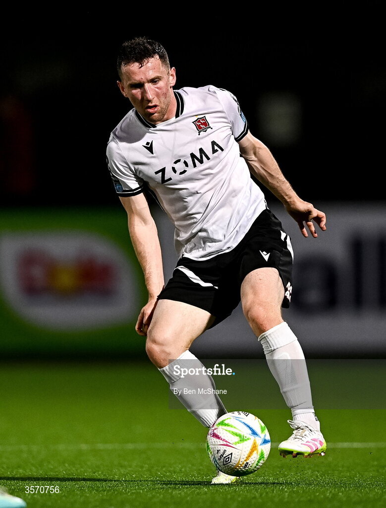 14 September 2026; Bobby Burns of Dundalk during the SSE Airtricity Men’s Premier Division match between Dundalk and St Patrick's Athletic at Oriel Park in Dundalk, Louth. Photo by Ben McShane/Sportsfile