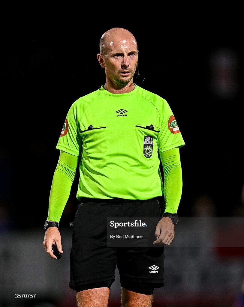 14 September 2026; Referee Mark Lynch during the SSE Airtricity Men’s Premier Division match between Dundalk and St Patrick's Athletic at Oriel Park in Dundalk, Louth. Photo by Ben McShane/Sportsfile