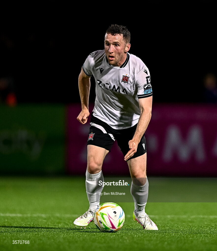 14 September 2026; Bobby Burns of Dundalk during the SSE Airtricity Men’s Premier Division match between Dundalk and St Patrick's Athletic at Oriel Park in Dundalk, Louth. Photo by Ben McShane/Sportsfile