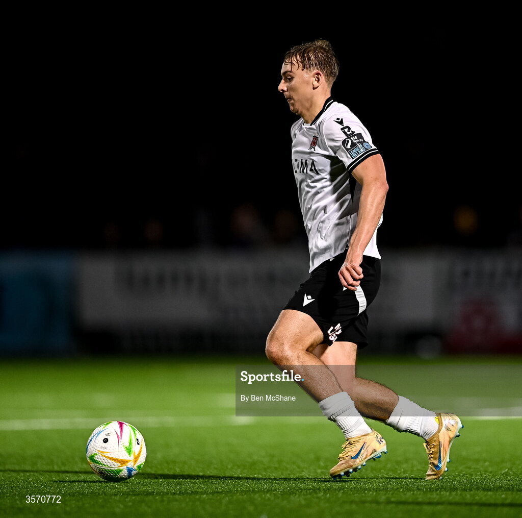 14 September 2026; Ronan Teahan of Dundalk during the SSE Airtricity Men’s Premier Division match between Dundalk and St Patrick's Athletic at Oriel Park in Dundalk, Louth. Photo by Ben McShane/Sportsfile