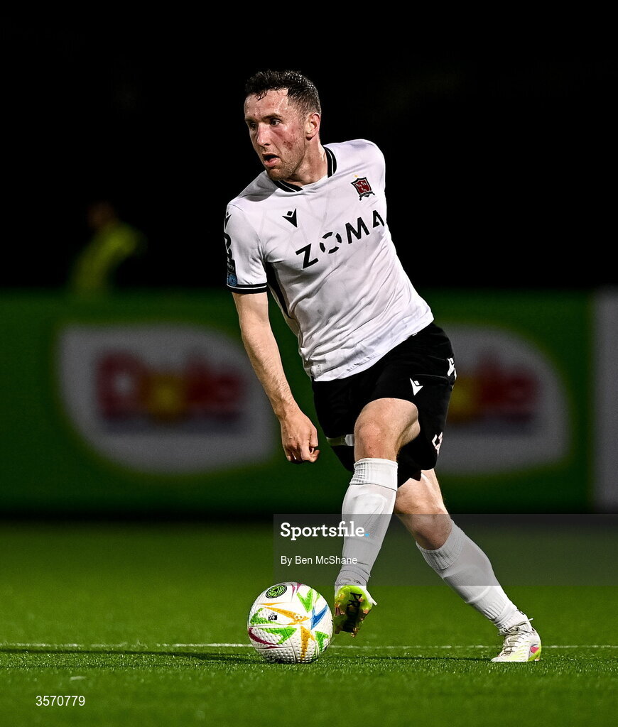 14 September 2026; Bobby Burns of Dundalk during the SSE Airtricity Men’s Premier Division match between Dundalk and St Patrick's Athletic at Oriel Park in Dundalk, Louth. Photo by Ben McShane/Sportsfile