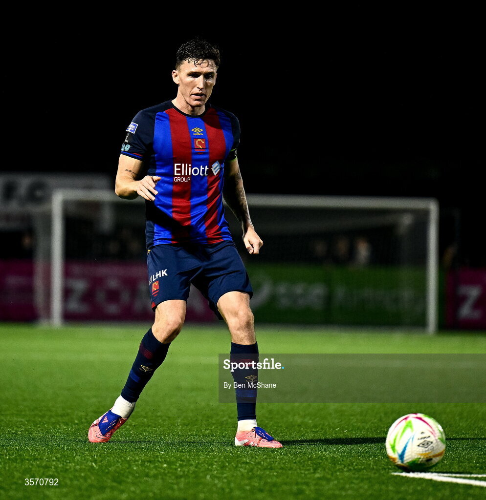 14 September 2026; Joe Redmond of St Patrick's Athletic during the SSE Airtricity Men’s Premier Division match between Dundalk and St Patrick's Athletic at Oriel Park in Dundalk, Louth. Photo by Ben McShane/Sportsfile