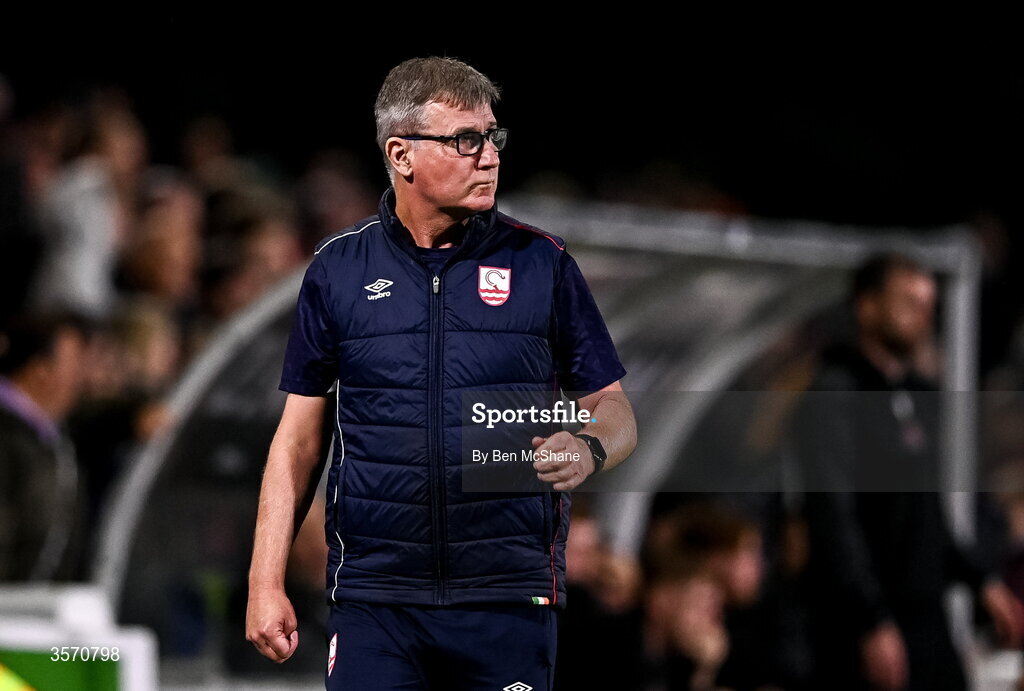 14 September 2026; St Patrick's Athletic manager Stephen Kenny during the SSE Airtricity Men’s Premier Division match between Dundalk and St Patrick's Athletic at Oriel Park in Dundalk, Louth. Photo by Ben McShane/Sportsfile