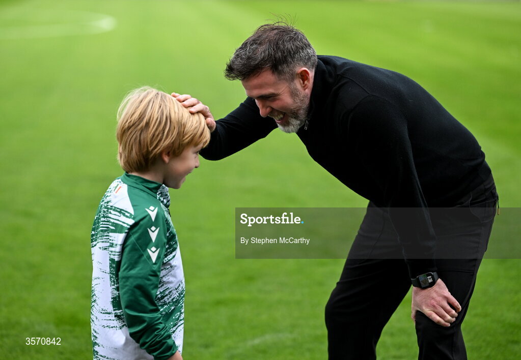 18 September 2026; Shamrock Rovers manager Stephen Bradley with supporter Archie Gaffney before the SSE Airtricity Men’s Premier Division match between Shamrock Rovers and Waterford at Tallaght Stadium in Dublin. Photo by Stephen McCarthy/Sportsfile