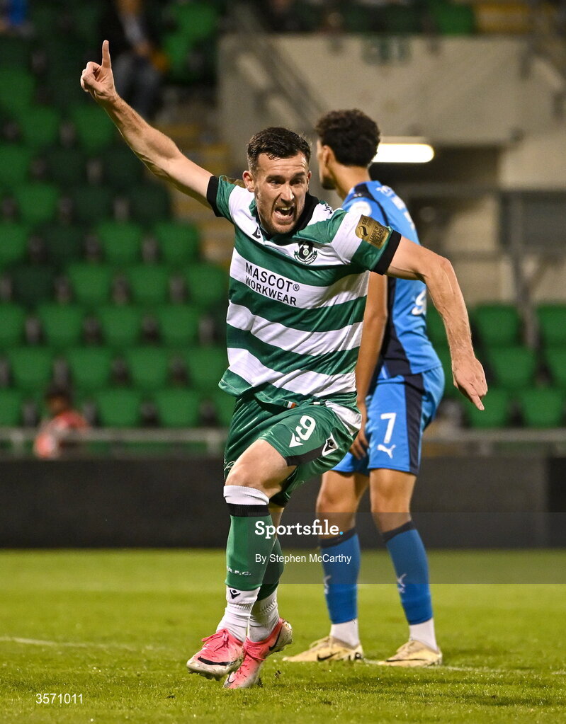 18 September 2026; Aaron Greene of Shamrock Rovers celebrates after scoring his side's first goal during the SSE Airtricity Men’s Premier Division match between Shamrock Rovers and Waterford at Tallaght Stadium in Dublin. Photo by Stephen McCarthy/Sportsfile