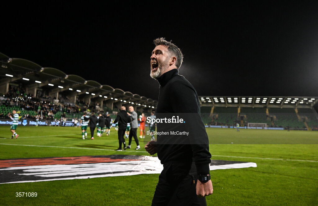 18 September 2026; Shamrock Rovers manager Stephen Bradley celebrates after the SSE Airtricity Men’s Premier Division match between Shamrock Rovers and Waterford at Tallaght Stadium in Dublin. Photo by Stephen McCarthy/Sportsfile