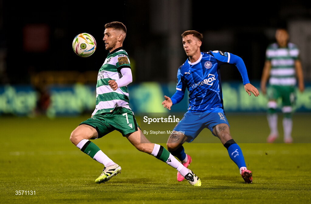 18 September 2026; Dylan Watts of Shamrock Rovers in action against Evan McLaughlin of Waterford during the SSE Airtricity Men’s Premier Division match between Shamrock Rovers and Waterford at Tallaght Stadium in Dublin. Photo by Stephen McCarthy/Sportsfile