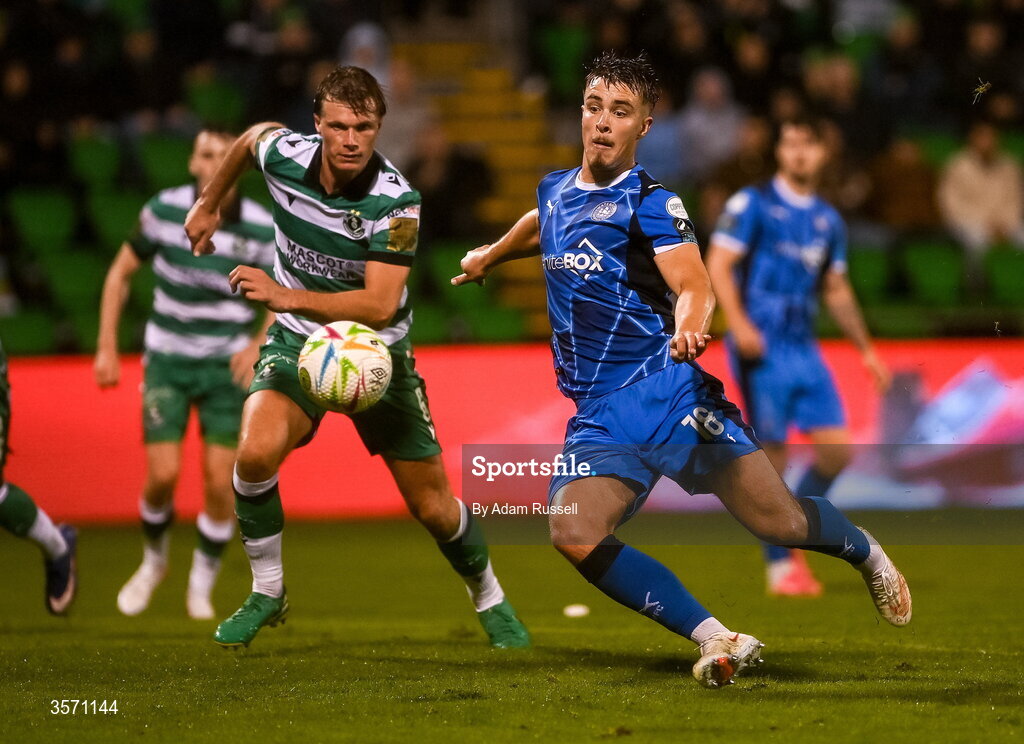 18 September 2026; Tommy Lonergan of Waterford in action against Daniel Cleary of Shamrock Rovers during the SSE Airtricity Men’s Premier Division match between Shamrock Rovers and Waterford at Tallaght Stadium in Dublin. Photo by Adam Russell/Sportsfile