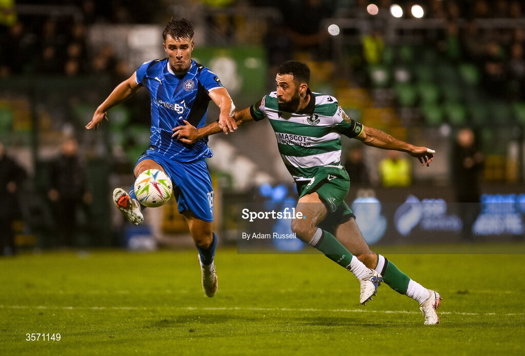 18 September 2026; Tommy Lonergan of Waterford in action against Roberto Lopes of Shamrock Rovers during the SSE Airtricity Men’s Premier Division match between Shamrock Rovers and Waterford at Tallaght Stadium in Dublin. Photo by Adam Russell/Sportsfile