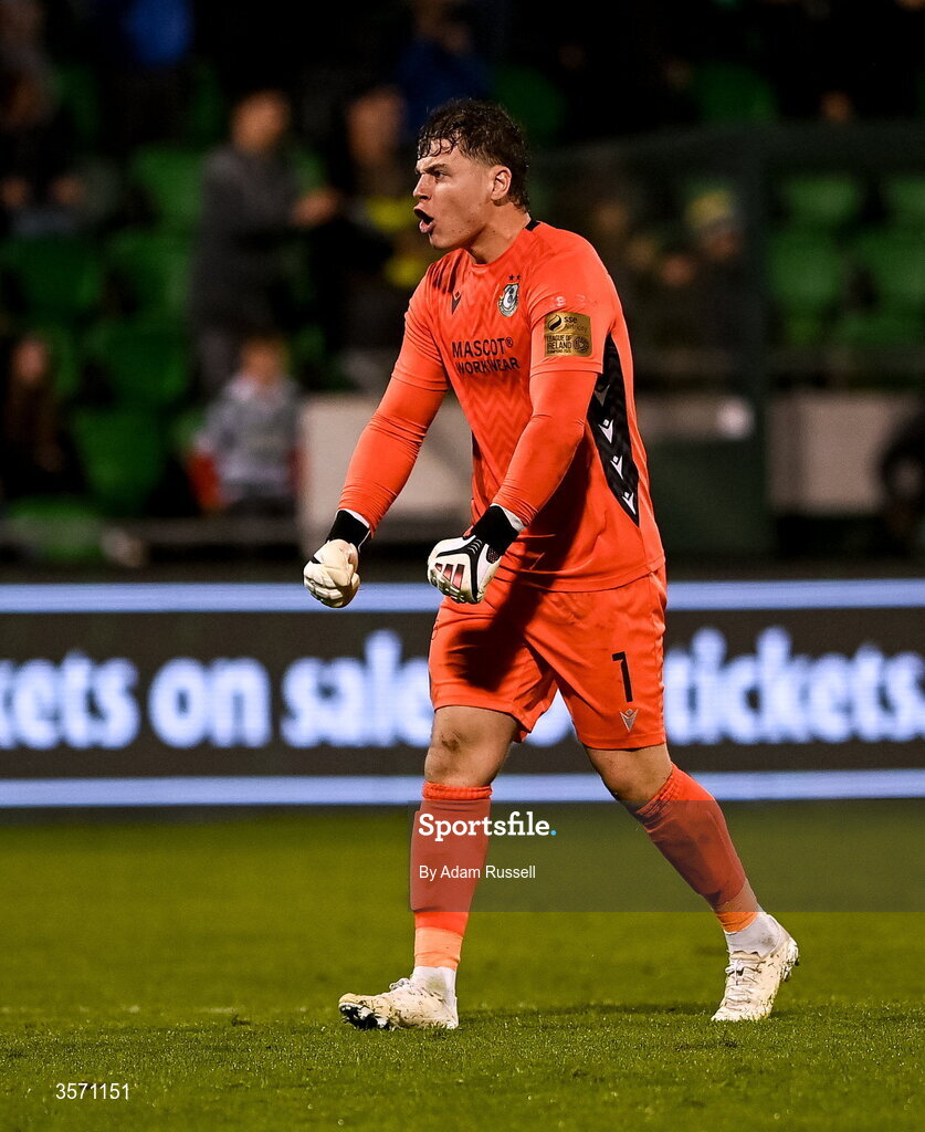 18 September 2026; Shamrock Rovers goalkeeper Ed McGinty celebrates following the SSE Airtricity Men’s Premier Division match between Shamrock Rovers and Waterford at Tallaght Stadium in Dublin. Photo by Adam Russell/Sportsfile