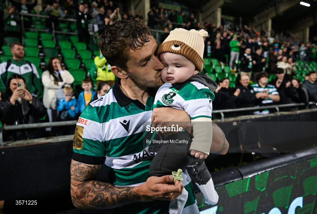 18 September 2026; Lee Grace of Shamrock Rovers and his son Kai after the SSE Airtricity Men’s Premier Division match between Shamrock Rovers and Waterford at Tallaght Stadium in Dublin. Photo by Stephen McCarthy/Sportsfile