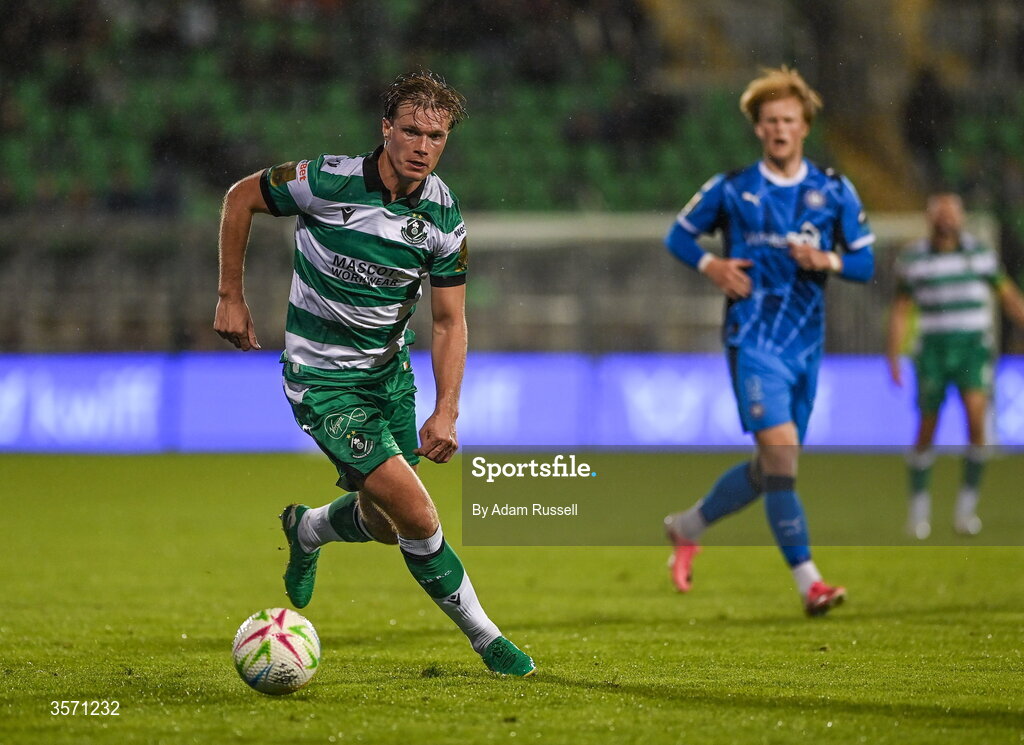18 September 2026; Daniel Cleary of Shamrock Rovers during the SSE Airtricity Men’s Premier Division match between Shamrock Rovers and Waterford at Tallaght Stadium in Dublin. Photo by Adam Russell/Sportsfile