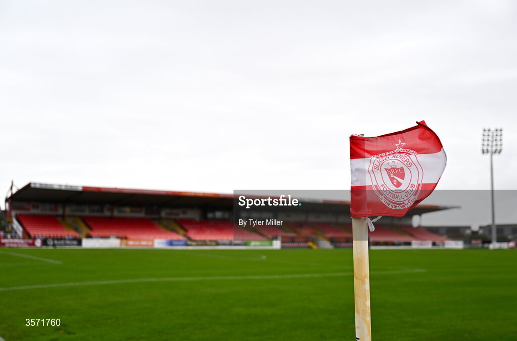 19 September 2026; A general view of a corner flag before the SSE Airtricity Men’s Premier Division match between Sligo Rovers and St Patrick's Athletic at The Showgrounds in Sligo. Photo by Tyler Miller/Sportsfile