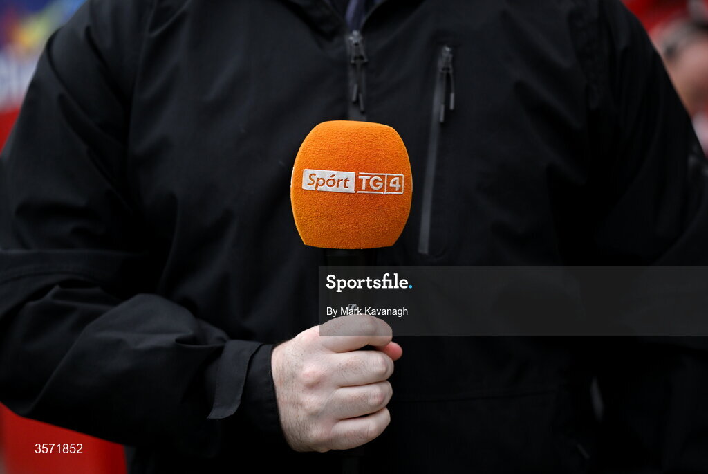 19 September 2026; Spórt TG4 microphone before the SSE Airtricity Women's Premier Division match between Shelbourne and Shamrock Rovers at Tolka Park in Drumcondra, Dublin. Photo by Mark Kavanagh/Sportsfile