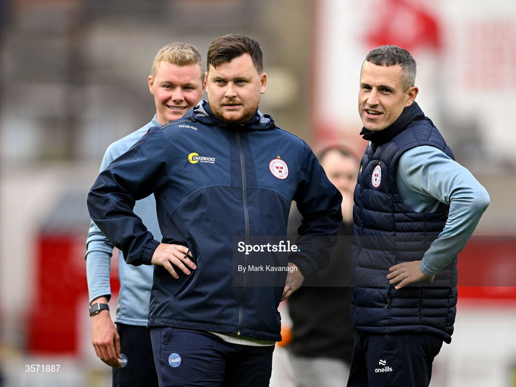 19 September 2026; Shelbourne manager Sean Russell, middle, with Shelbourne analyst JP Owens, left, and Shelbourne assistant coach Rory Kirk before the SSE Airtricity Women's Premier Division match between Shelbourne and Shamrock Rovers at Tolka Park in Drumcondra, Dublin. Photo by Mark Kavanagh/Sportsfile