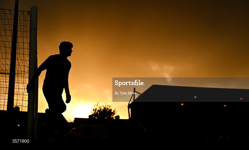 19 September 2026; Sligo Rovers goalkeeper Liam Hughes before the SSE Airtricity Men’s Premier Division match between Sligo Rovers and St Patrick's Athletic at The Showgrounds in Sligo. Photo by Tyler Miller/Sportsfile