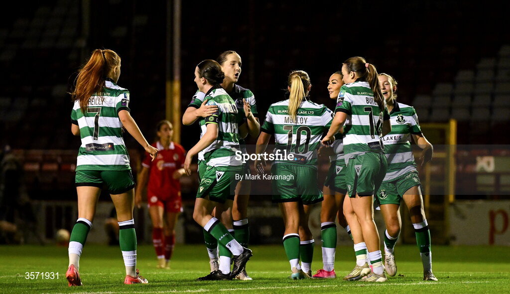 19 September 2026; Sadhbh Doyle of Shamrock Rovers celebrates with her teammates after scoring her side's second goal during the SSE Airtricity Women's Premier Division match between Shelbourne and Shamrock Rovers at Tolka Park in Drumcondra, Dublin. Photo by Mark Kavanagh/Sportsfile
