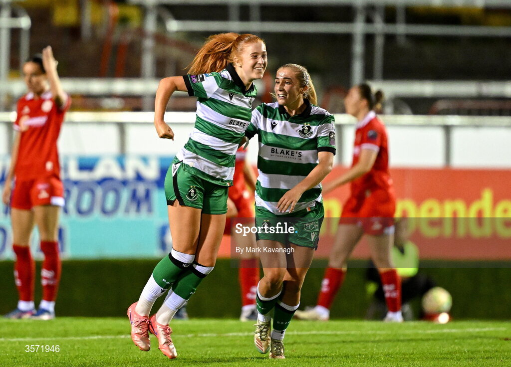 19 September 2026; Katie O'Reilly of Shamrock Rovers, left, celebrates with teammate Ellen Molloy after scoring her side's third goal during the SSE Airtricity Women's Premier Division match between Shelbourne and Shamrock Rovers at Tolka Park in Drumcondra, Dublin. Photo by Mark Kavanagh/Sportsfile
