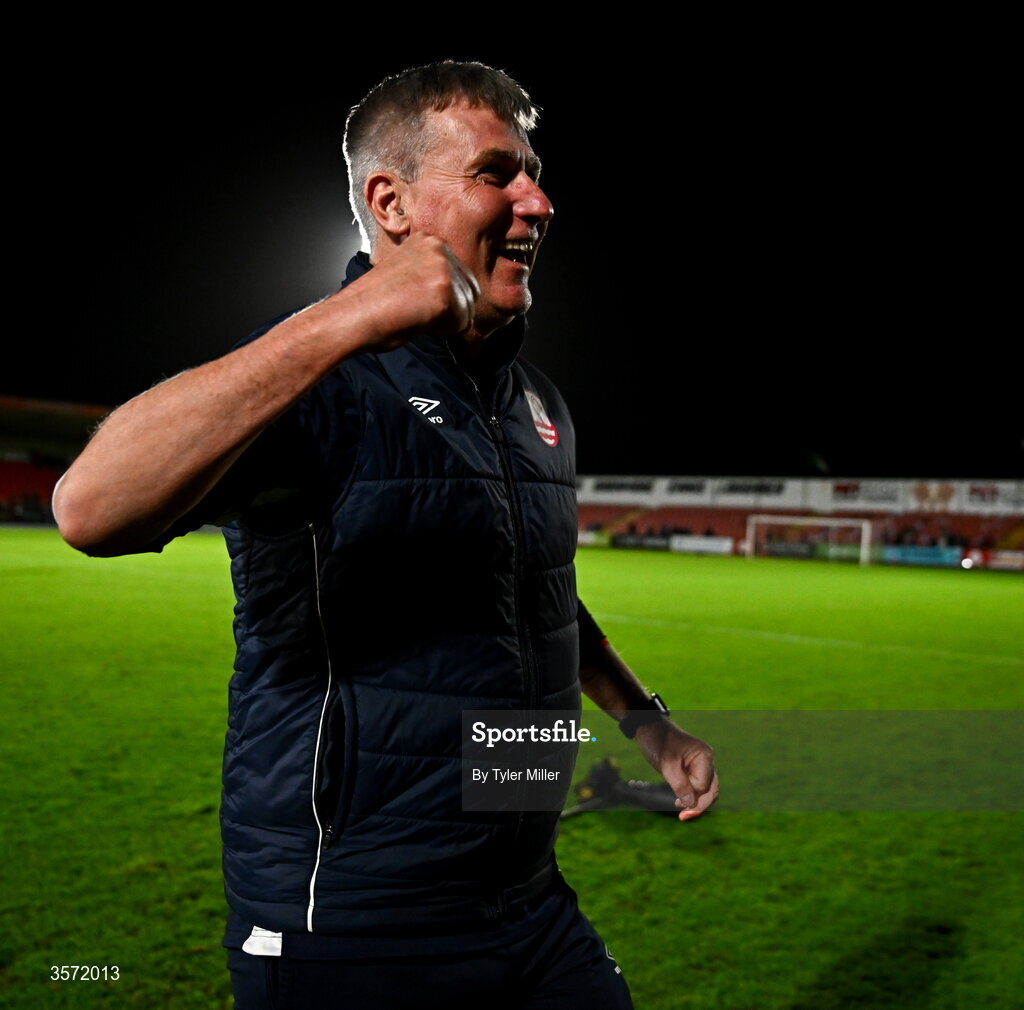 19 September 2026; St Patrick's Athletic manager Stephen Kenny celebrates after the SSE Airtricity Men’s Premier Division match between Sligo Rovers and St Patrick's Athletic at The Showgrounds in Sligo. Photo by Tyler Miller/Sportsfile