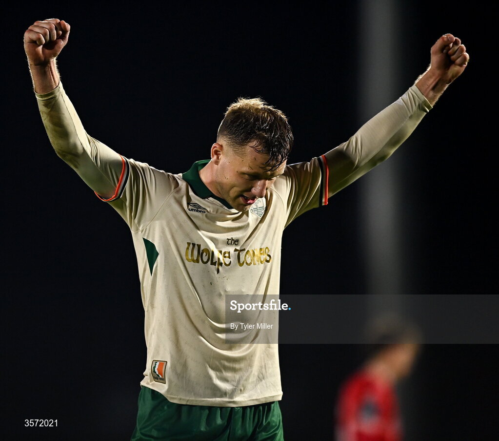 19 September 2026; Jamie Lennon of St Patrick's Athletic celebrates at the final-whistle during the SSE Airtricity Men’s Premier Division match between Sligo Rovers and St Patrick's Athletic at The Showgrounds in Sligo. Photo by Tyler Miller/Sportsfile