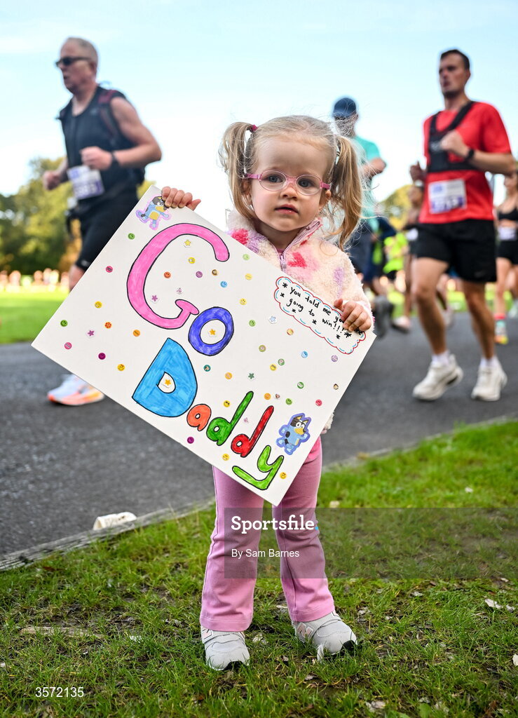 20 September 2026; Millie McManus, age 2, from Swords, Dublin, shows her support during the 2026 Irish Life Dublin Half Marathon, which took place on Sunday 20th September in Phoenix Park, marking the final event of the 2026 Irish Life Dublin Race Series. Photo by Sam Barnes/Sportsfile