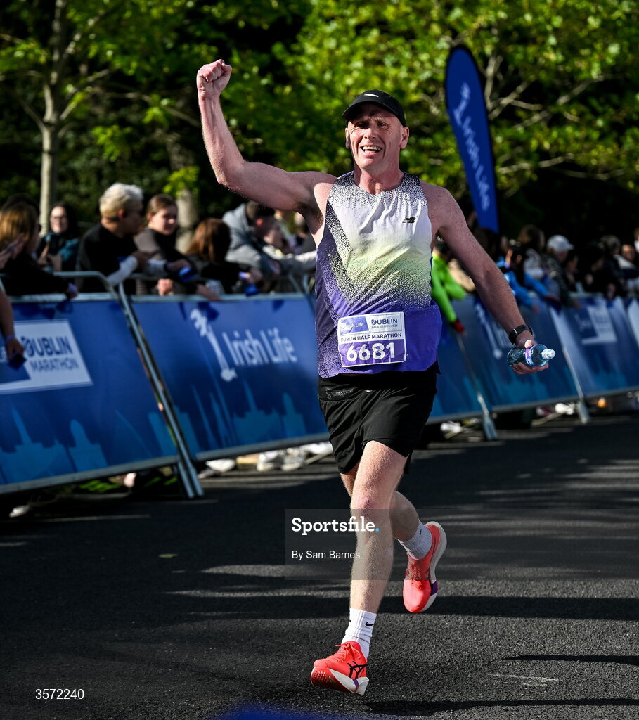 20 September 2026; Alan Stone from Dublin pictured during the 2026 Irish Life Dublin Half Marathon, which took place on Sunday 20th September in Phoenix Park, marking the final event of the 2026 Irish Life Dublin Race Series. Photo by Sam Barnes/Sportsfile