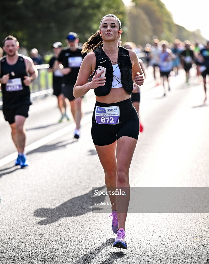 20 September 2026; Ruth Mc Cabe from Kildare pictured during the 2026 Irish Life Dublin Half Marathon, which took place on Sunday 20th September in Phoenix Park, marking the final event of the 2026 Irish Life Dublin Race Series. Photo by Seb Daly/Sportsfile