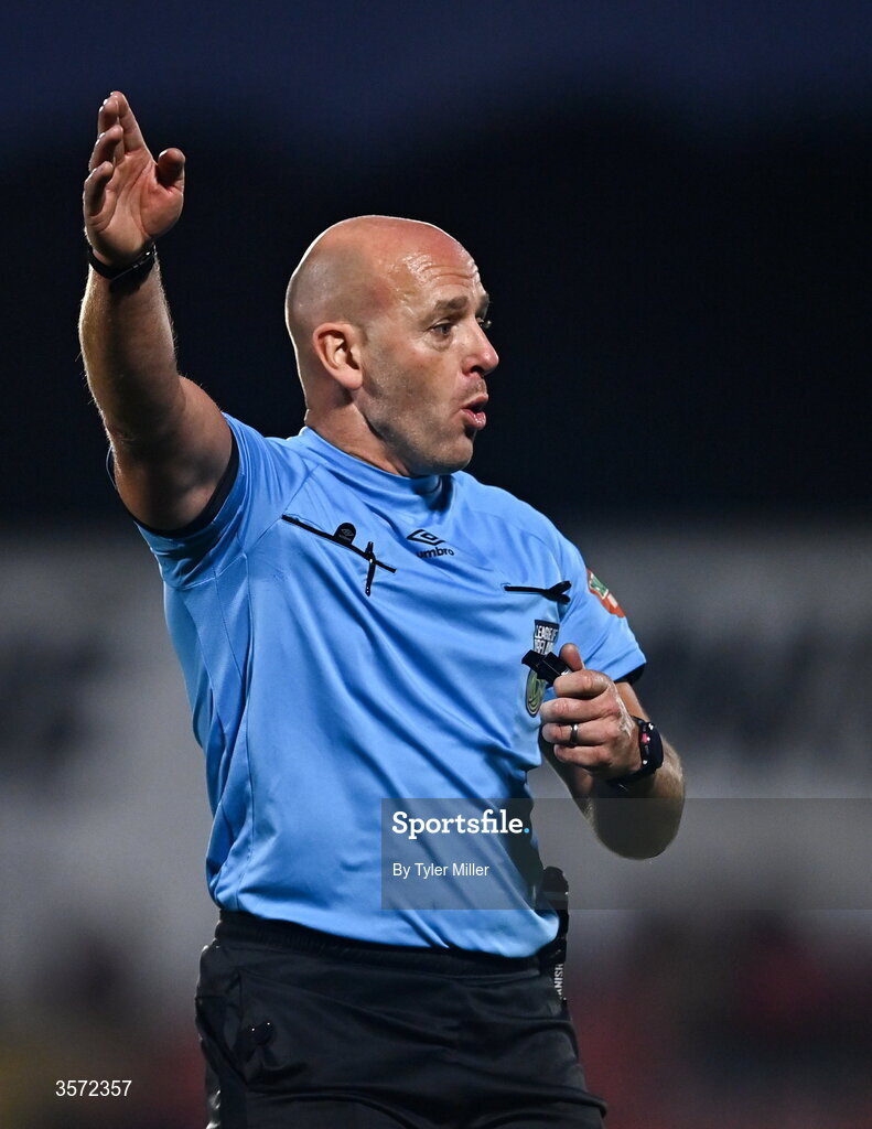 19 September 2026; Referee Arnold Hunter during the SSE Airtricity Men’s Premier Division match between Sligo Rovers and St Patrick's Athletic at The Showgrounds in Sligo. Photo by Tyler Miller/Sportsfile