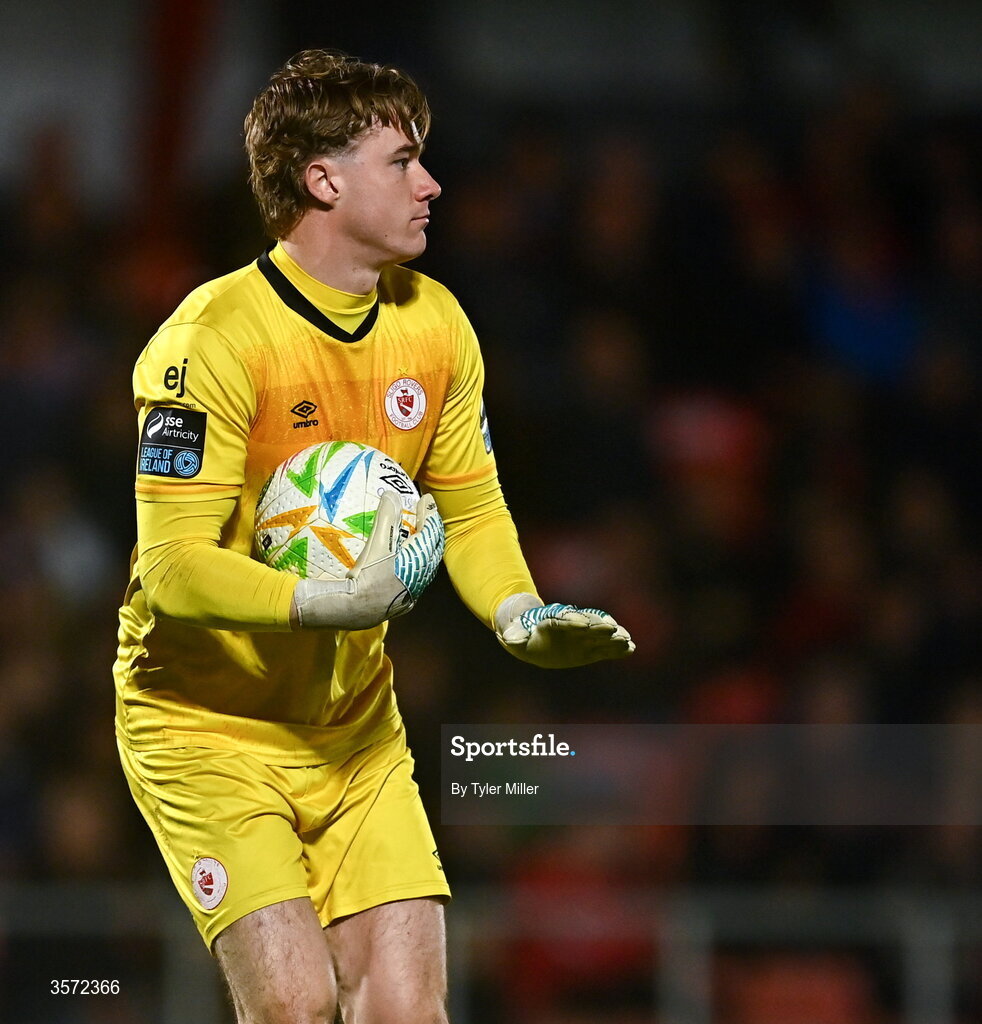 19 September 2026; Sligo Rovers goalkeeper Liam Hughes during the SSE Airtricity Men’s Premier Division match between Sligo Rovers and St Patrick's Athletic at The Showgrounds in Sligo. Photo by Tyler Miller/Sportsfile