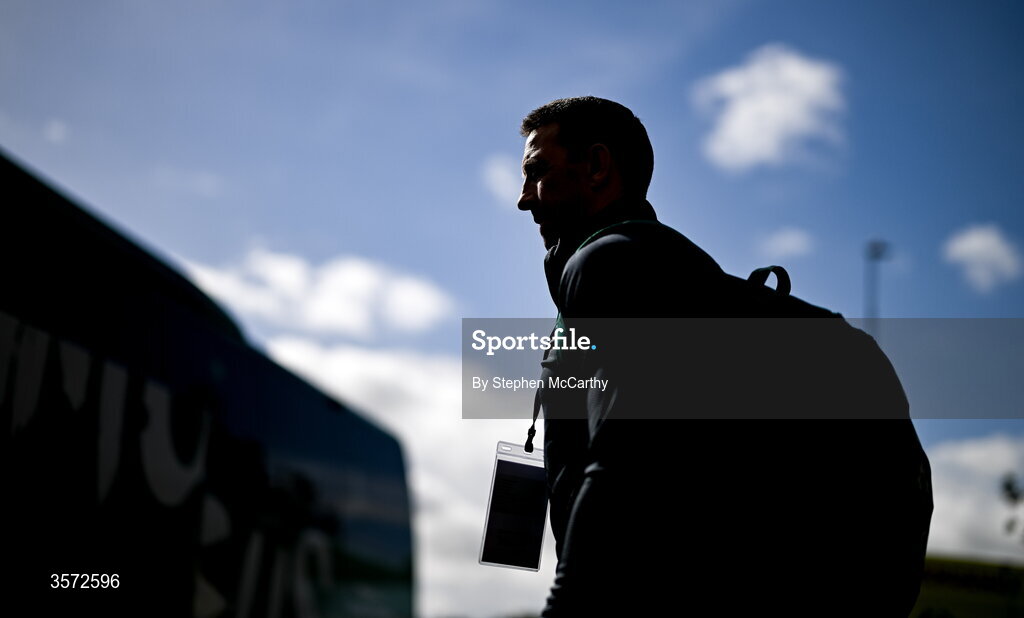 20 September 2026; Ireland head coach Scott Bemand arrives for the WXV Global Series match between Ireland and USA at Tallaght Stadium in Dublin. Photo by Stephen McCarthy/Sportsfile