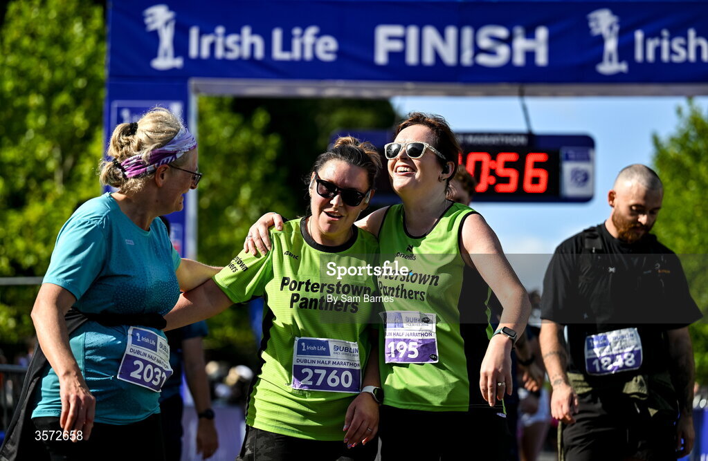 20 September 2026; Fiona Ward from Dublin, left, Janette Lawlor from Dublin, centre, and Kaye Ducey from Dublin during the 2026 Irish Life Dublin Half Marathon, which took place on Sunday 20th September in Phoenix Park, marking the final event of the 2026 Irish Life Dublin Race Series. Photo by Sam Barnes/Sportsfile