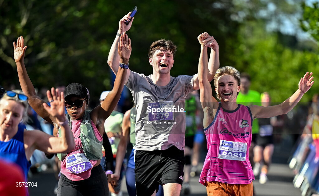 20 September 2026; Felistus Misiko from Dublin, left, David Gilloughley from Dublin, centre, and Anthony Dwyer from Meath during the 2026 Irish Life Dublin Half Marathon, which took place on Sunday 20th September in Phoenix Park, marking the final event of the 2026 Irish Life Dublin Race Series. Photo by Sam Barnes/Sportsfile