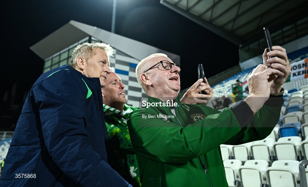 24 September 2026; Republic of Ireland head coach Heimir Hallgrimsson poses for a photograph with supporter Davy Keogh before the UEFA Nations League B match between Kosovo and Republic of Ireland at Fadil Vokrri Stadium in Pristina, Kosovo. Photo by Ben McShane/Sportsfile