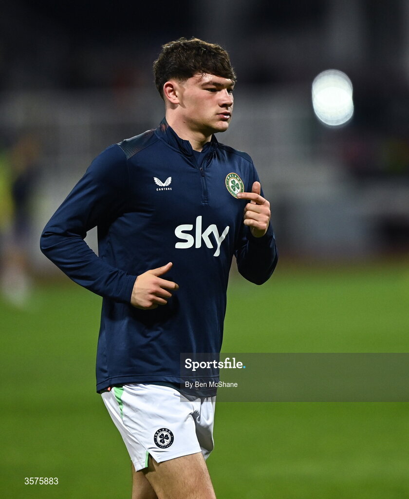 24 September 2026; Owen Elding of Republic of Ireland warms up before the UEFA Nations League B match between Kosovo and Republic of Ireland at Fadil Vokrri Stadium in Pristina, Kosovo. Photo by Ben McShane/Sportsfile