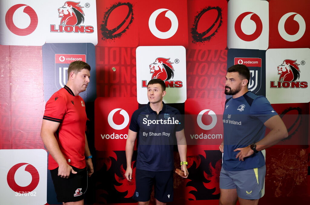 26 September 2026; From left, 10bet Lions captain Francke Horne, referee Ben Breakspear and Leinster captain Max Deegan before the United Rugby Championship match between Lions and Leinster at Ellis Park in Johannesburg, South Africa. Photo by Shaun Roy/Sportsfile