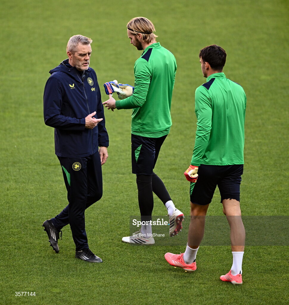 26 September 2026; Goalkeeping coach Gudmundur Hreidarsson with goalkeepers Caoimhín Kelleher, centre, and Max O'Leary during the Republic of Ireland training session at Nagyerdei Stadion in Debrecen, Hungary. Photo by Ben McShane/Sportsfile