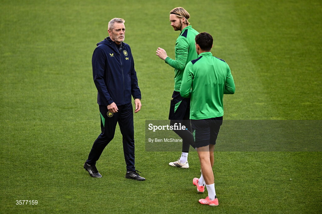 26 September 2026; Goalkeeping coach Gudmundur Hreidarsson with goalkeepers Caoimhín Kelleher, centre, and Max O'Leary during the Republic of Ireland training session at Nagyerdei Stadion in Debrecen, Hungary. Photo by Ben McShane/Sportsfile