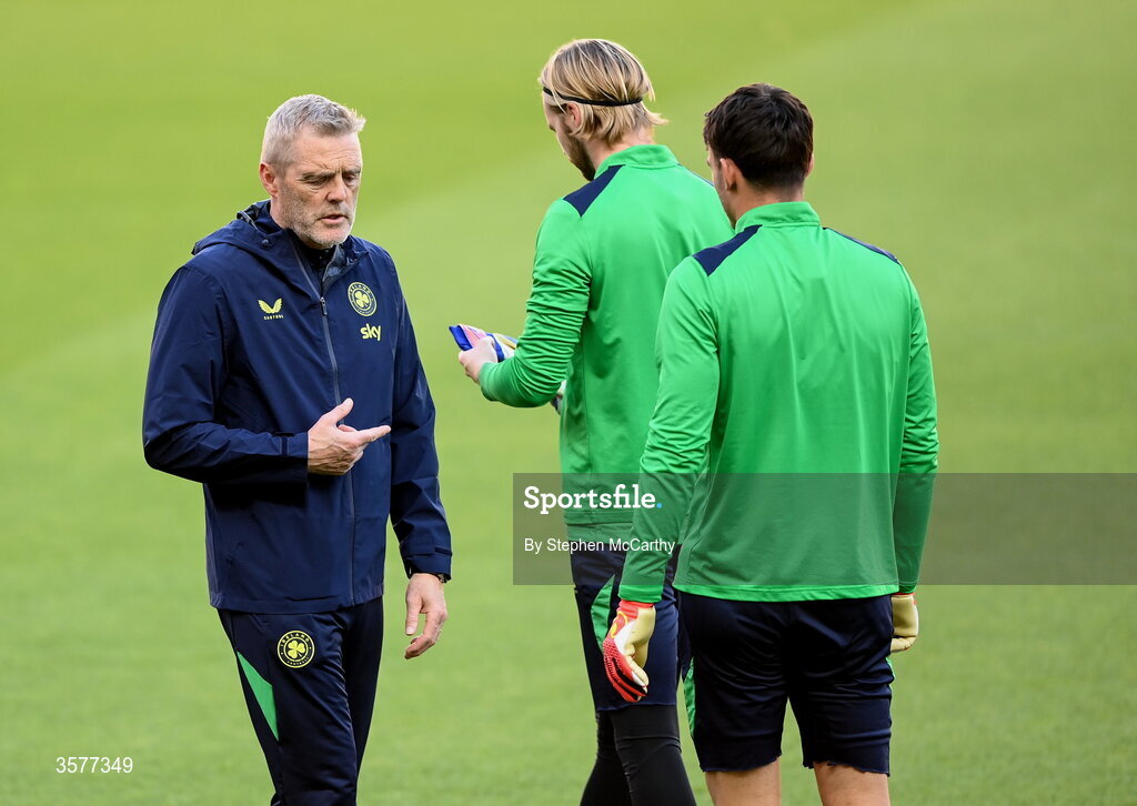 26 September 2026; Goalkeeping coach Gudmundur Hreidarsson with goalkeepers Caoimhín Kelleher and Max O'Leary, right, during the Republic of Ireland training session at Nagyerdei Stadion in Debrecen, Hungary. Photo by Stephen McCarthy/Sportsfile