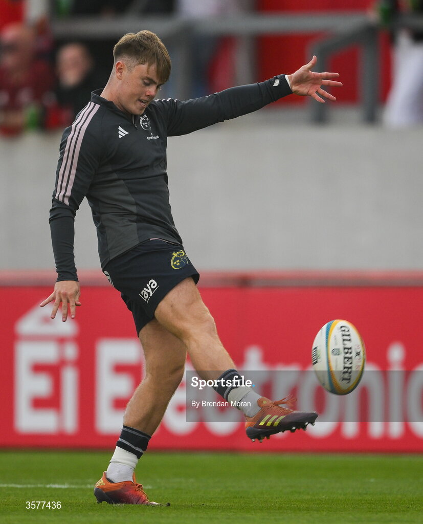 26 September 2026; Charlie O’Shea of Munster warms up before the United Rugby Championship match between Munster and Glasgow Warriors at Thomond Park in Limerick. Photo by Brendan Moran/Sportsfile
